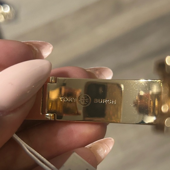 Tory Burch Gold & White Kira Bracelet - Picture 4 of 7